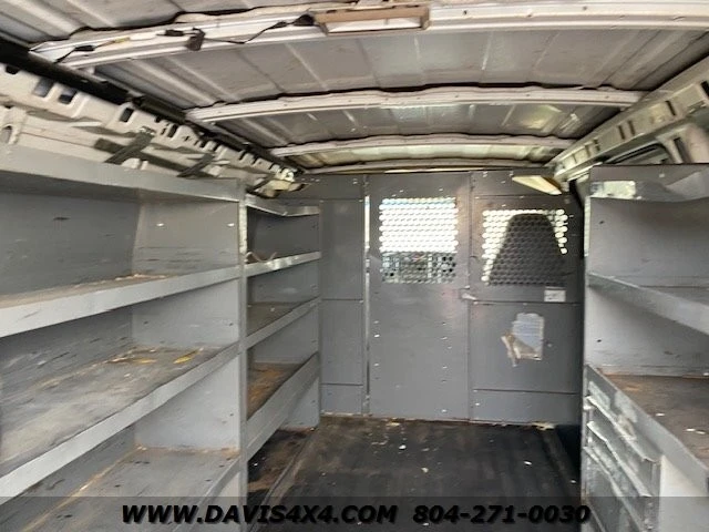 2006 Chevrolet Express - Image 16 of 24