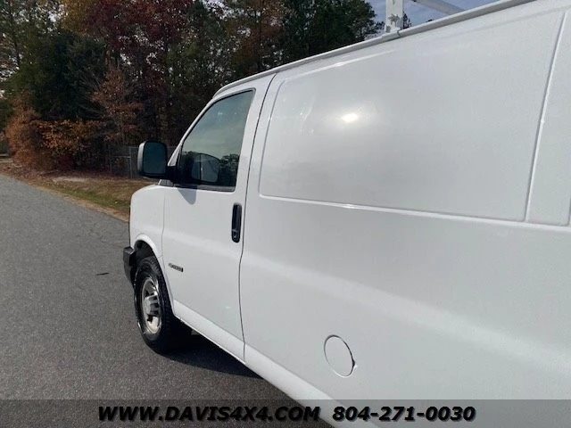 2006 Chevrolet Express - Image 19 of 24