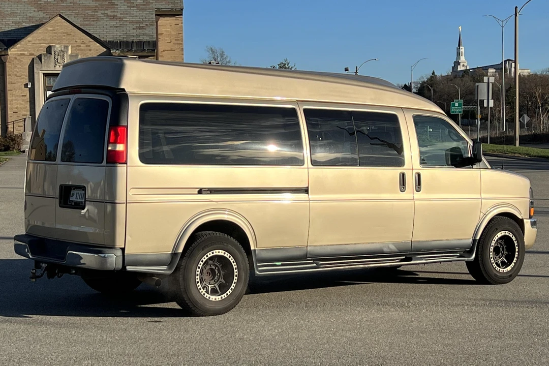2006 Chevrolet Express - Image 4 of 5