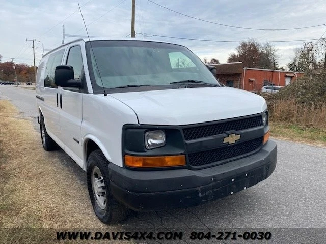 2006 Chevrolet Express - Image 3 of 12