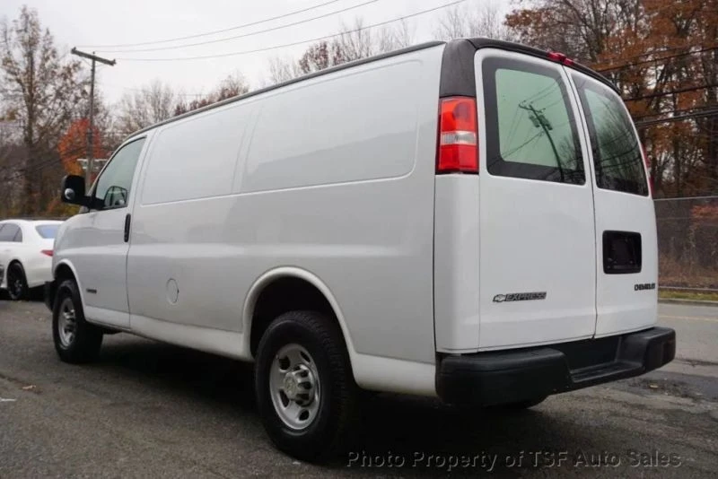 2006 Chevrolet Express - Image 5 of 12