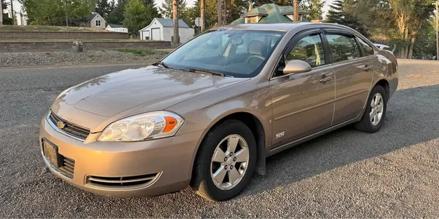 2006 Chevrolet Impala SS Sedan 4D