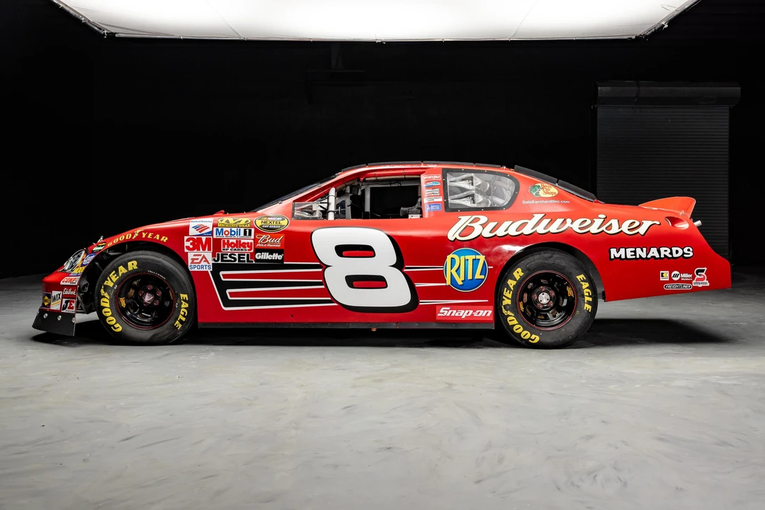 2006 Chevrolet Monte Carlo 6th Gen - Image 3 of 31