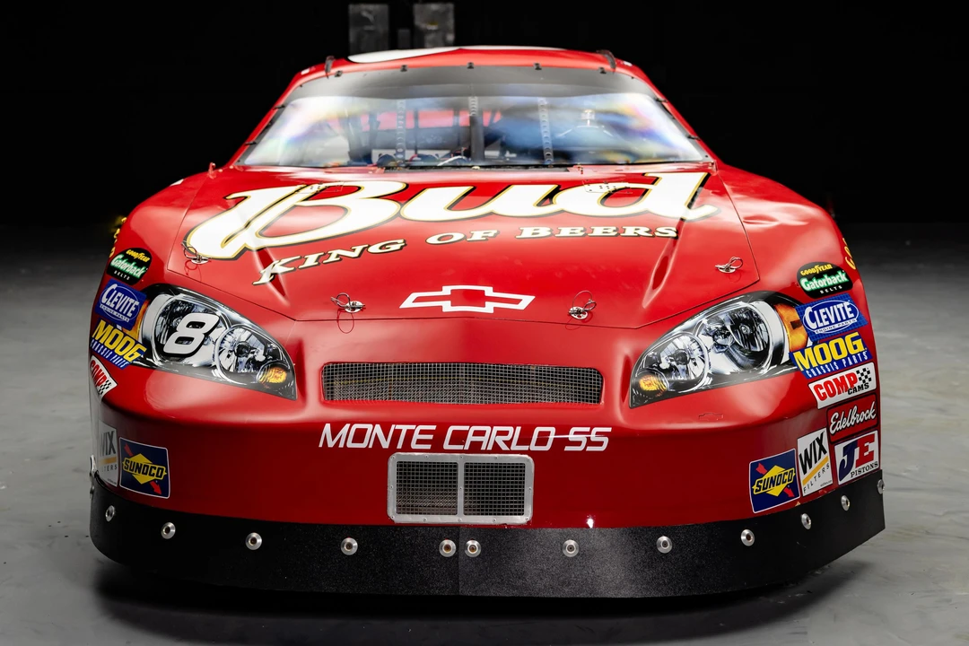 2006 Chevrolet Monte Carlo 6th Gen - Image 2 of 31