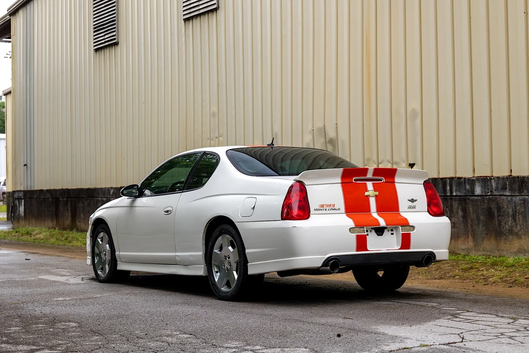 2006 Chevrolet Monte Carlo 6th Gen - Image 4 of 31