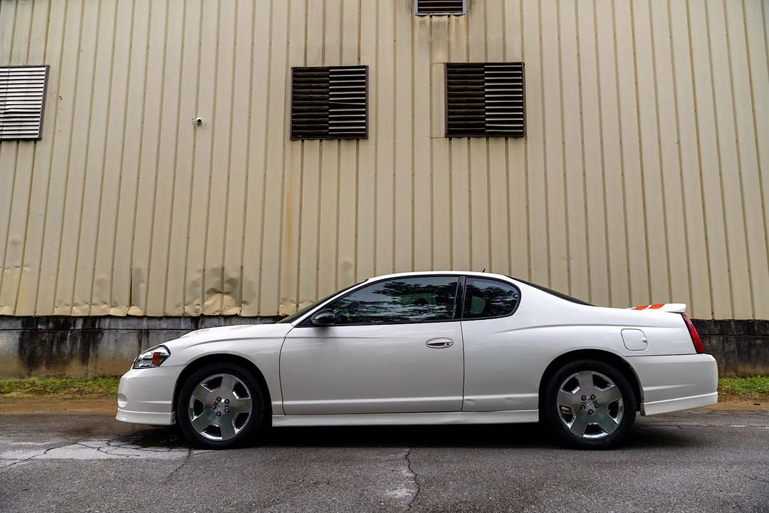 2006 Chevrolet Monte Carlo 6th Gen - Image 3 of 31