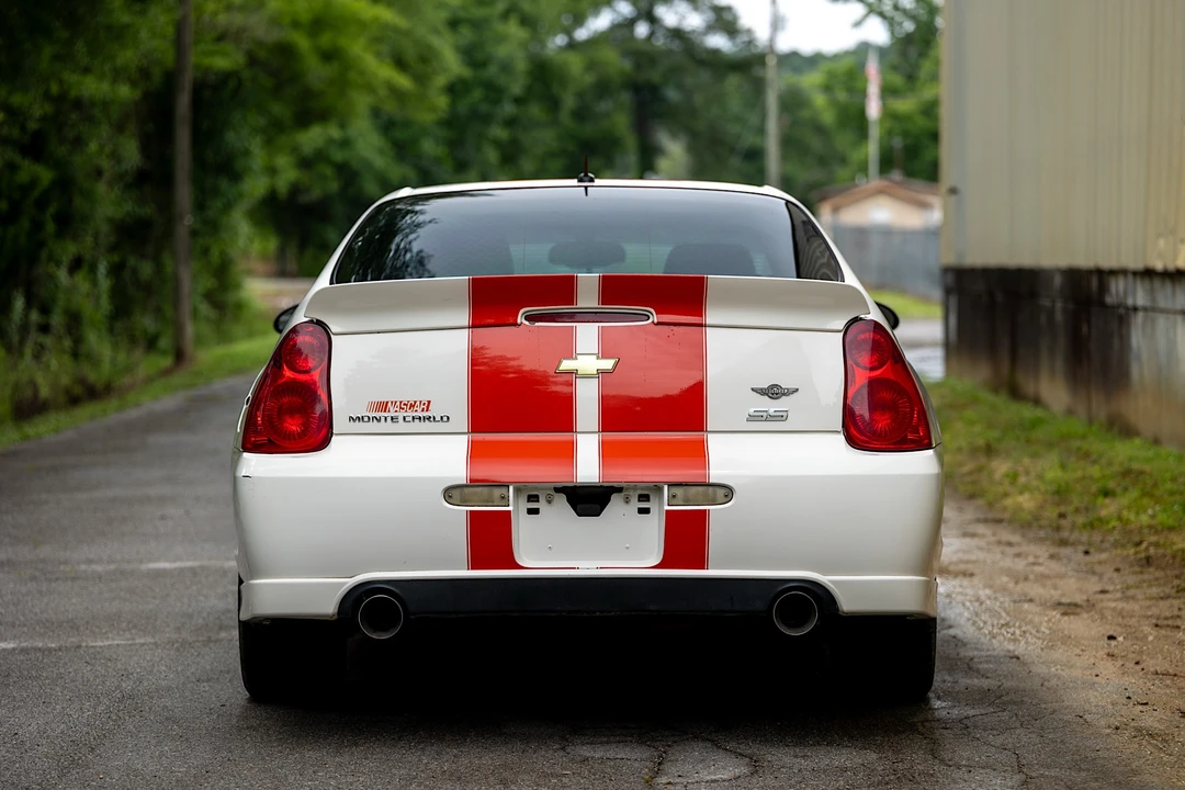 2006 Chevrolet Monte Carlo 6th Gen - Image 5 of 31