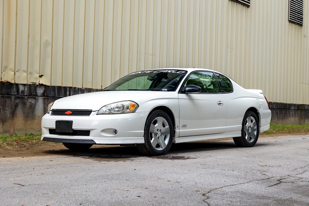 2006 Chevrolet Monte Carlo 6th Gen - Image 2 of 31