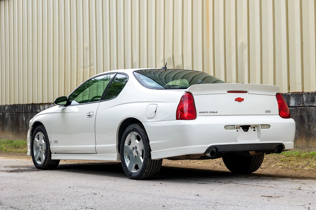 2006 Chevrolet Monte Carlo 6th Gen - Image 4 of 31