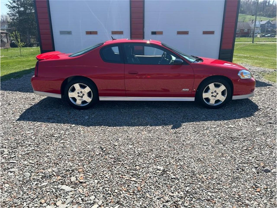 2006 Chevrolet Monte Carlo 6th Gen - Image 5 of 11