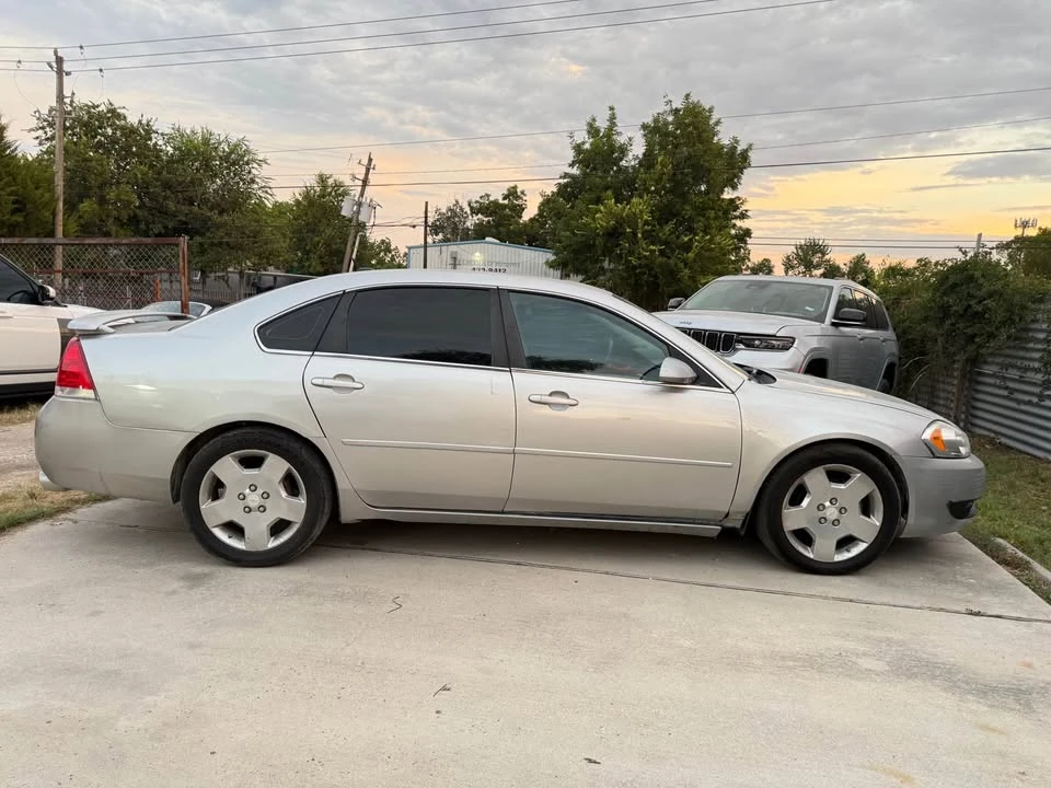 2006 Chevrolet SS - Image 2 of 19