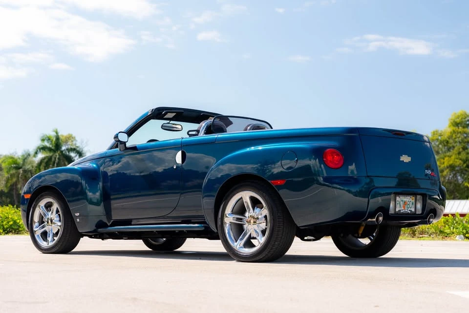 2006 Chevrolet SSR - Image 5 of 20