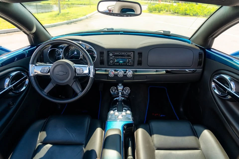 2006 Chevrolet SSR - Image 16 of 20