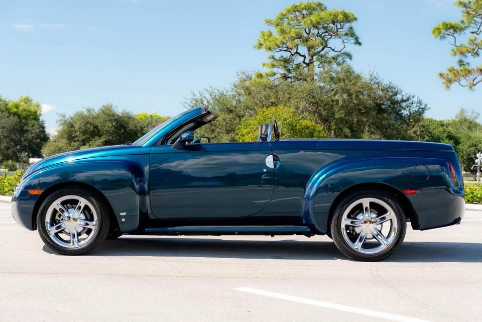 2006 Chevrolet SSR - Image 6 of 20