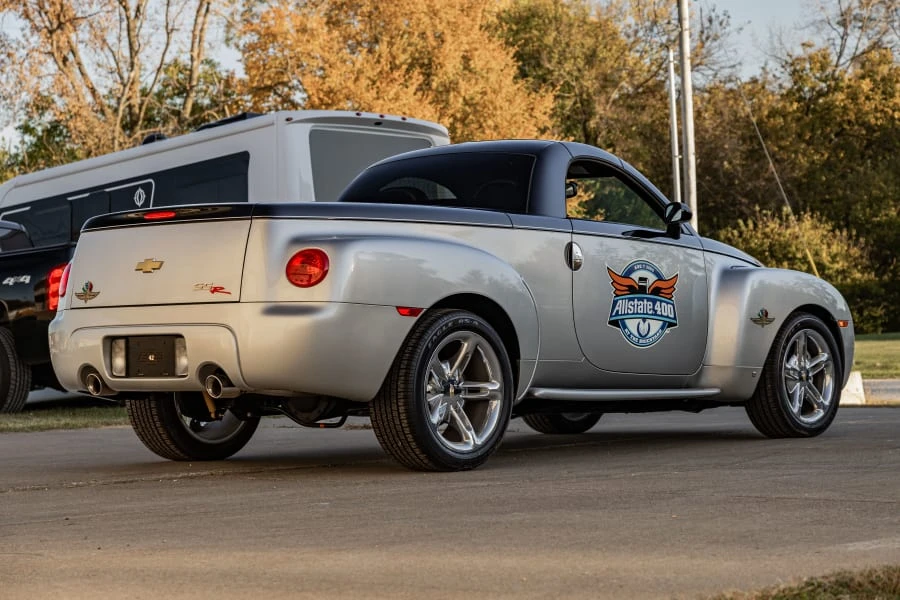 2006 Chevrolet SSR - Image 3 of 31