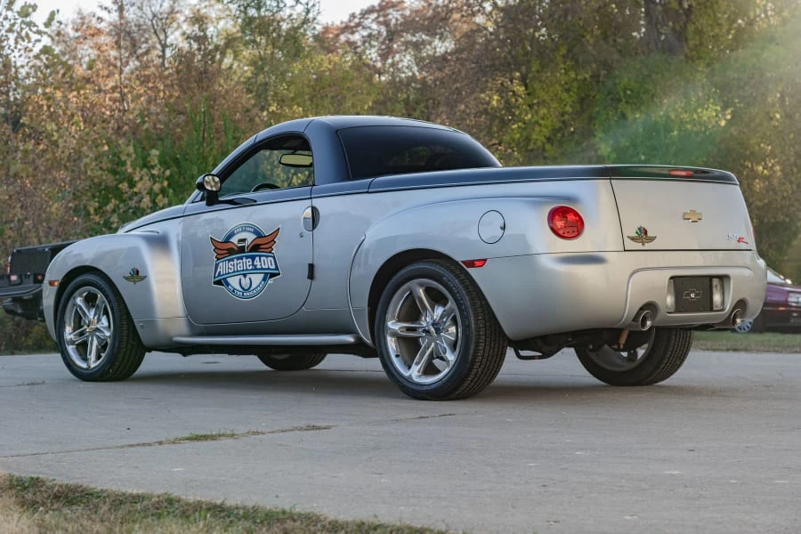 2006 Chevrolet SSR - Image 19 of 31