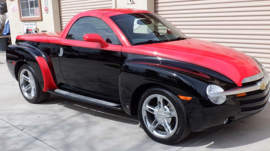 2006 Chevrolet SSR - Image 2 of 9