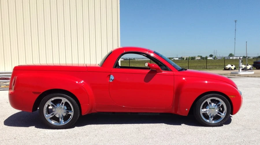 2006 Chevrolet SSR - Image 2 of 11
