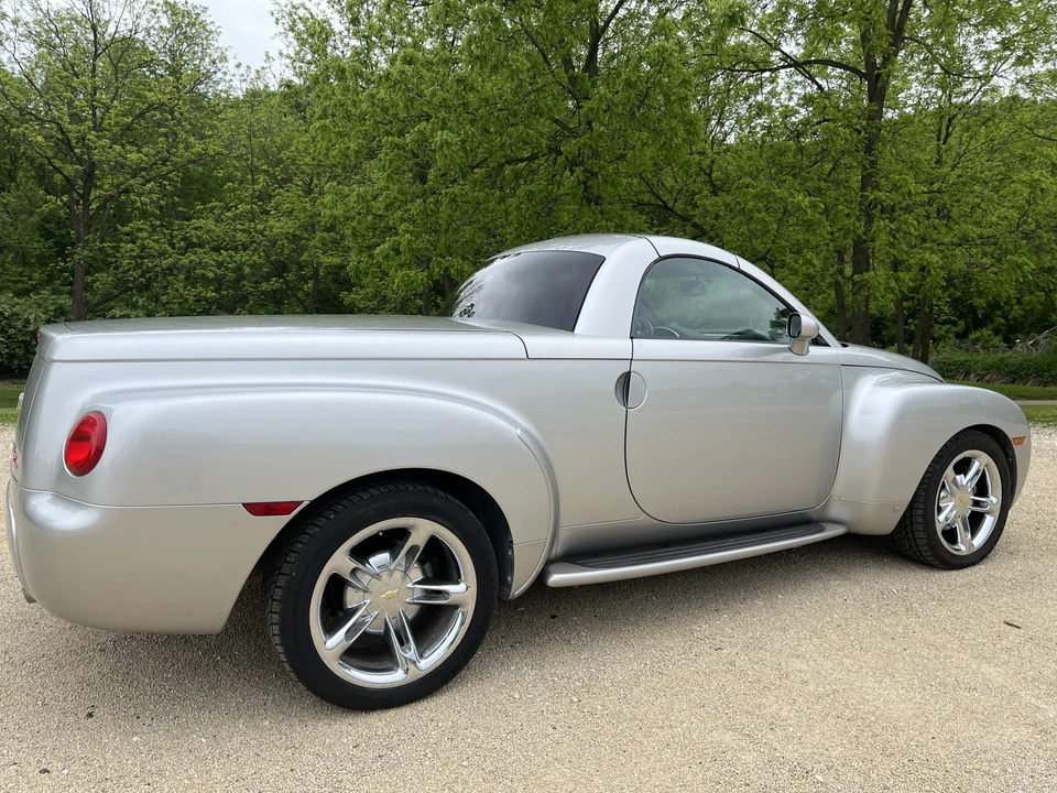 2006 Chevrolet SSR - Image 17 of 31