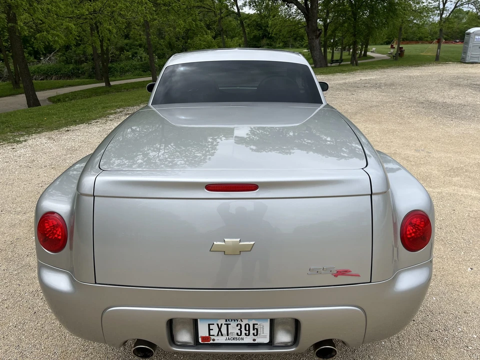 2006 Chevrolet SSR - Image 18 of 31