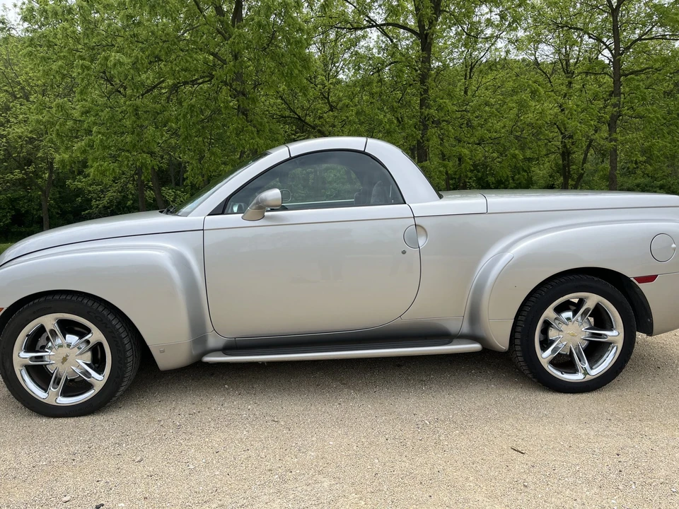 2006 Chevrolet SSR - Image 19 of 31