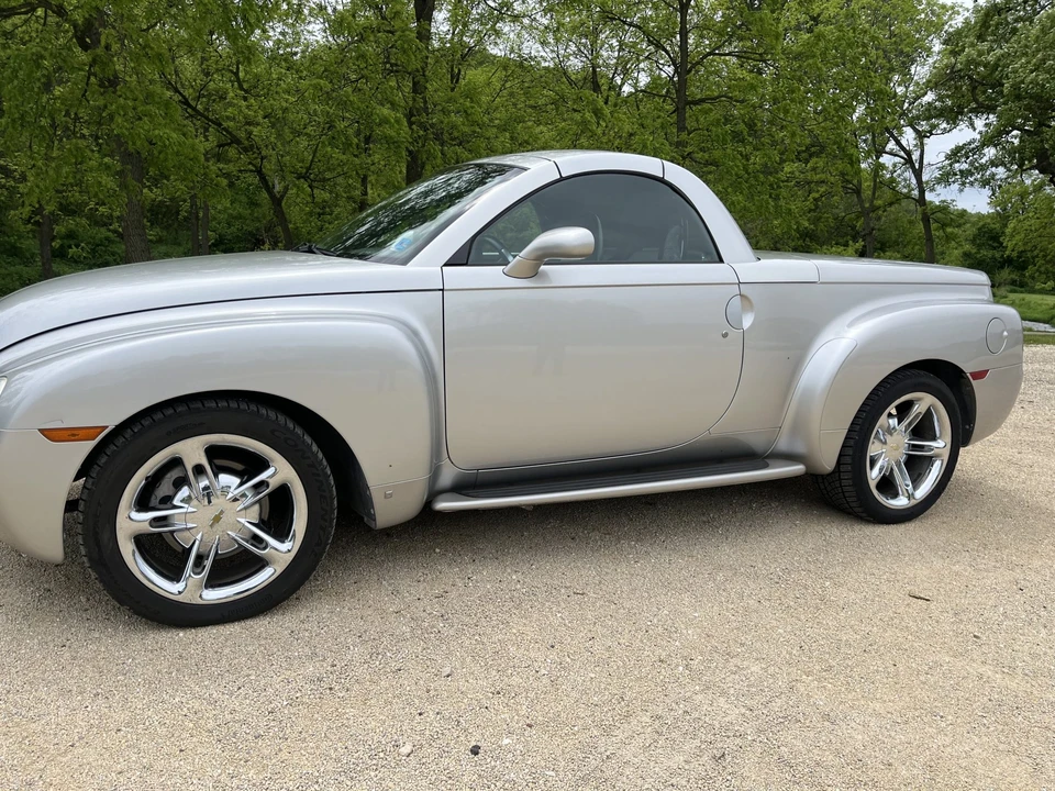 2006 Chevrolet SSR - Image 14 of 31