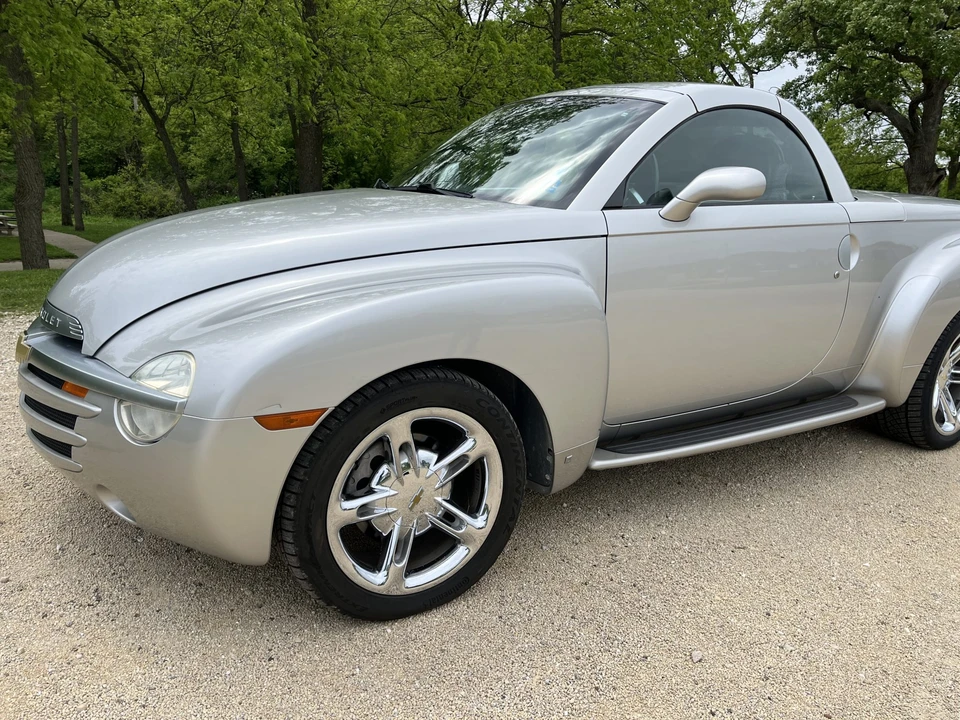 2006 Chevrolet SSR - Image 15 of 31