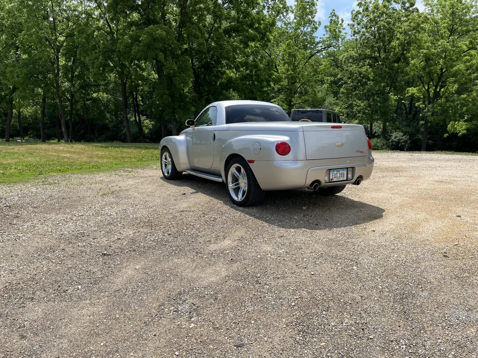 2006 Chevrolet SSR - Image 10 of 31