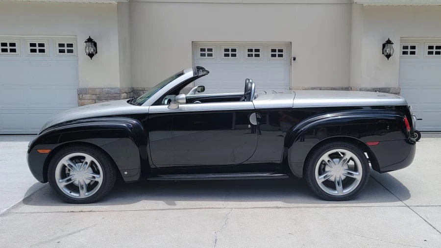 2006 Chevrolet SSR - Image 2 of 14