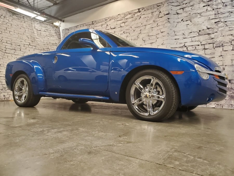 2006 Chevrolet SSR - Image 2 of 10