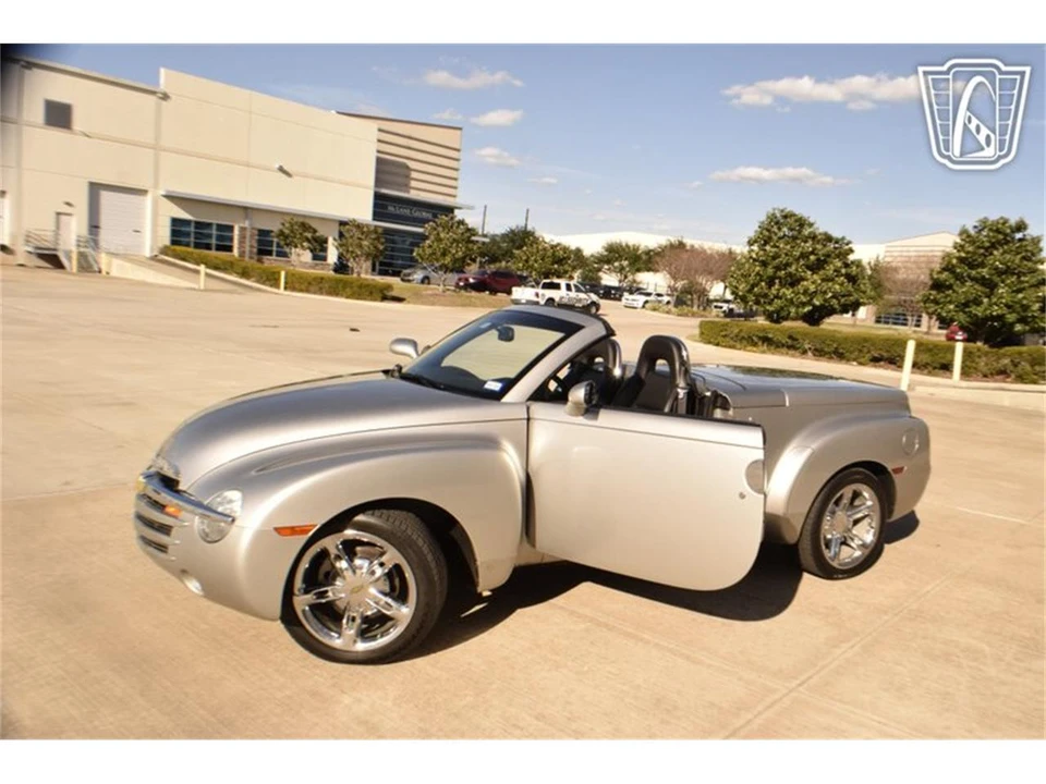 2006 Chevrolet SSR - Image 7 of 31