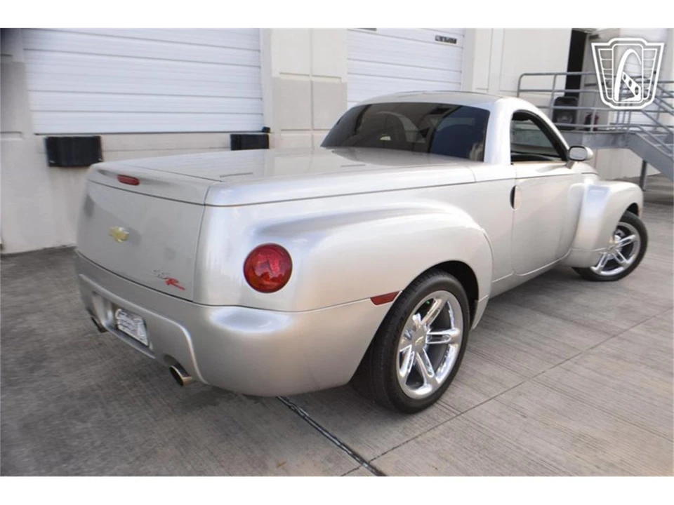 2006 Chevrolet SSR - Image 22 of 31