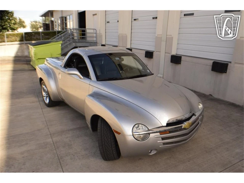 2006 Chevrolet SSR - Image 27 of 31
