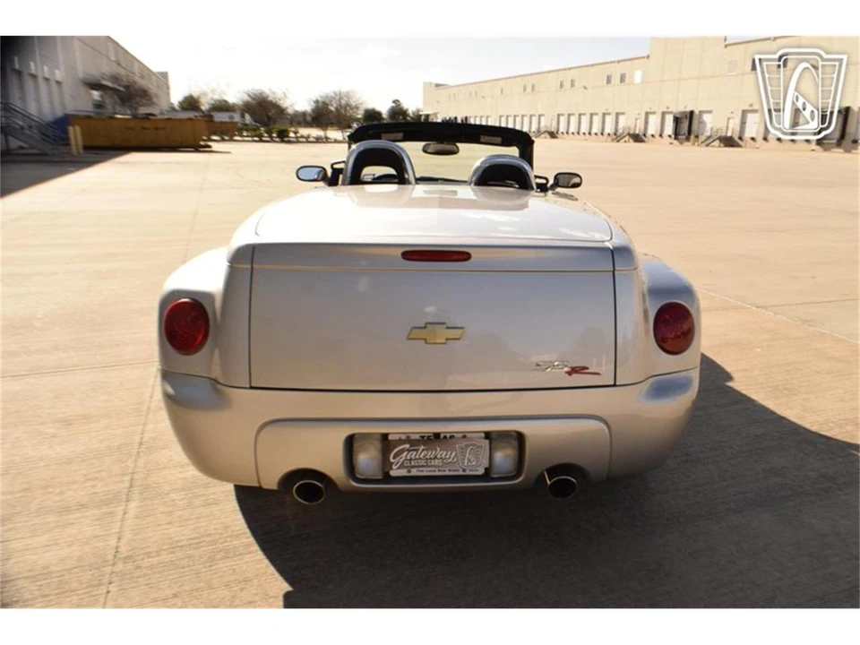 2006 Chevrolet SSR - Image 3 of 31