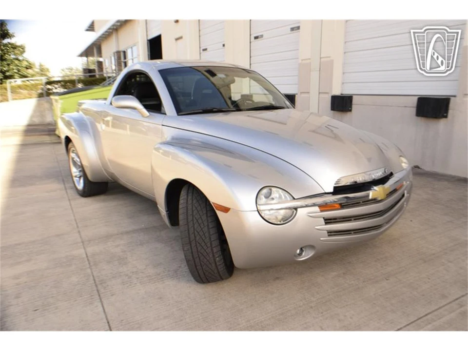 2006 Chevrolet SSR - Image 28 of 31