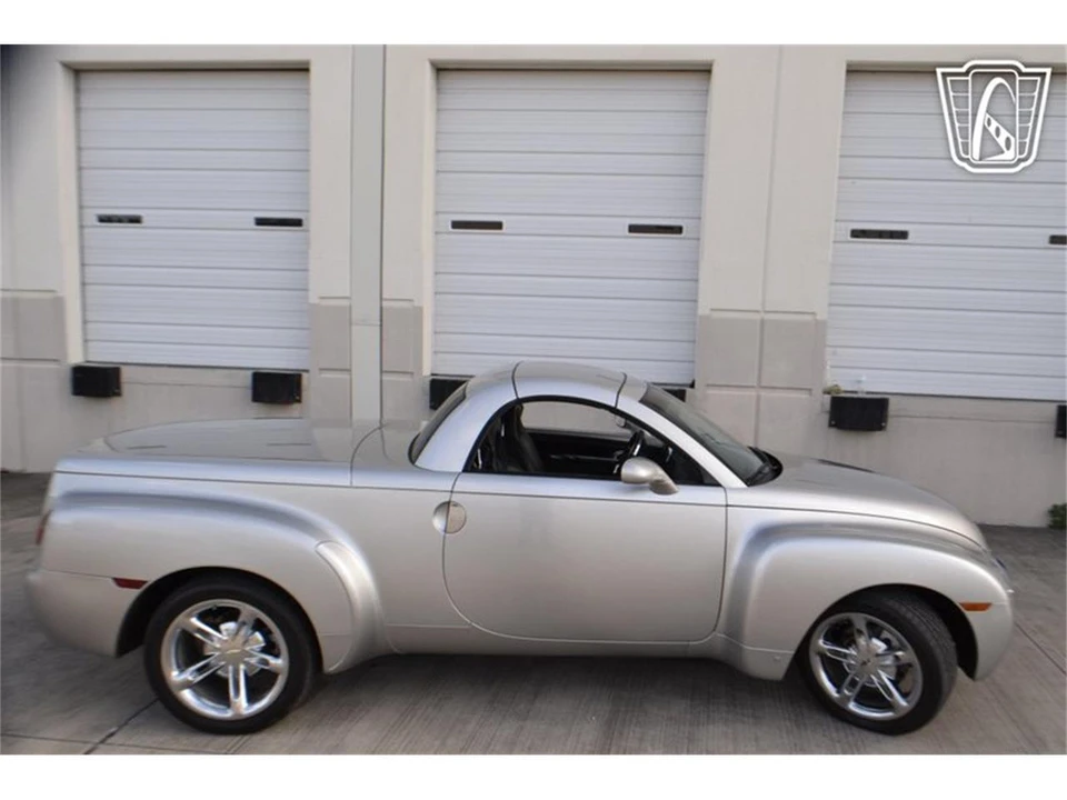 2006 Chevrolet SSR - Image 24 of 31