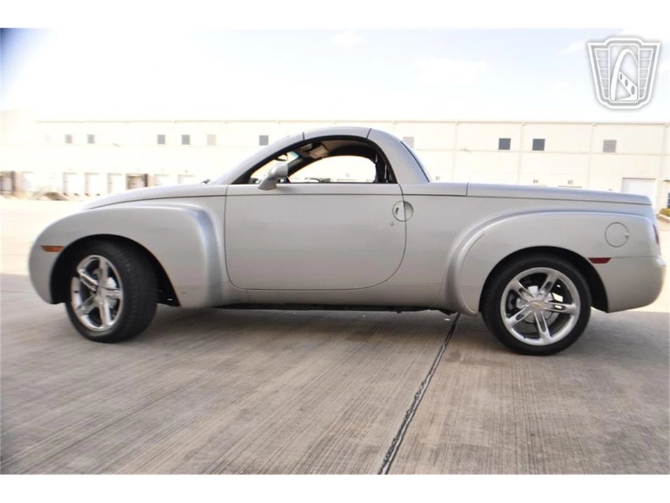 2006 Chevrolet SSR - Image 14 of 31