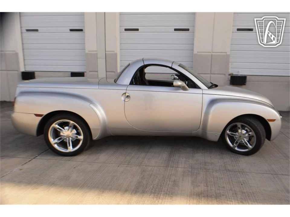 2006 Chevrolet SSR - Image 25 of 31