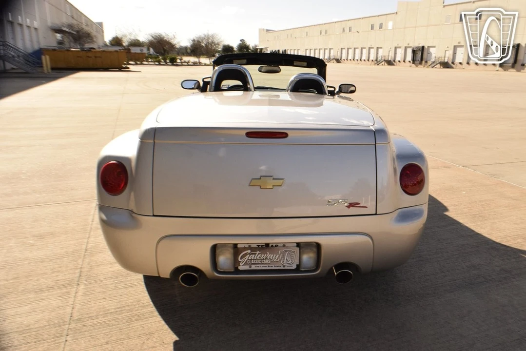 2006 Chevrolet SSR - Image 4 of 12