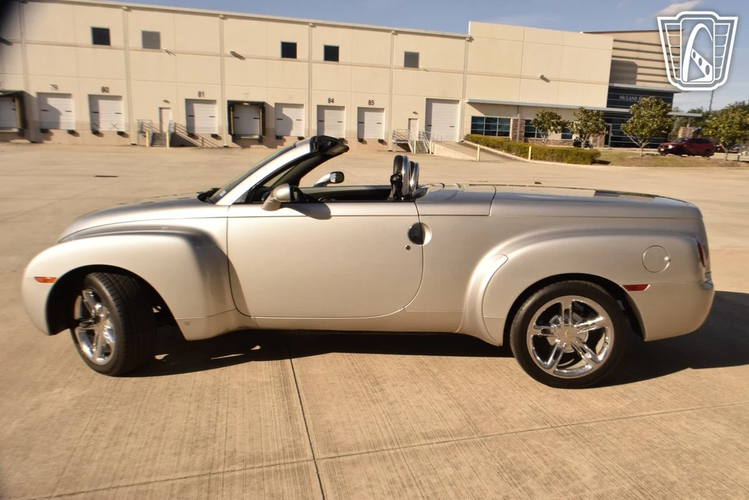 2006 Chevrolet SSR - Image 3 of 12