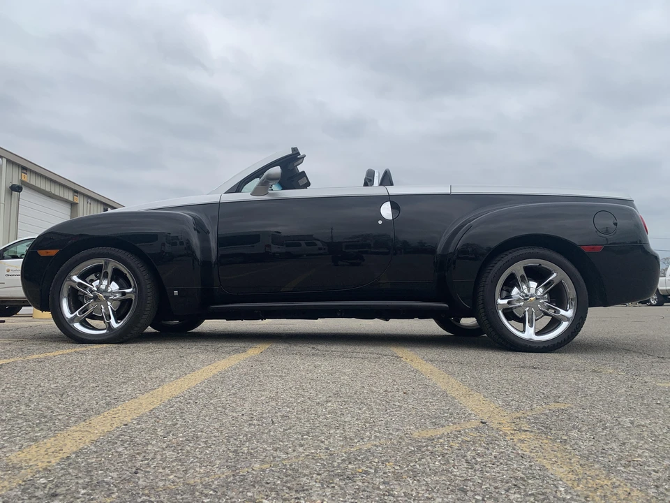 2006 Chevrolet SSR - Image 13 of 31