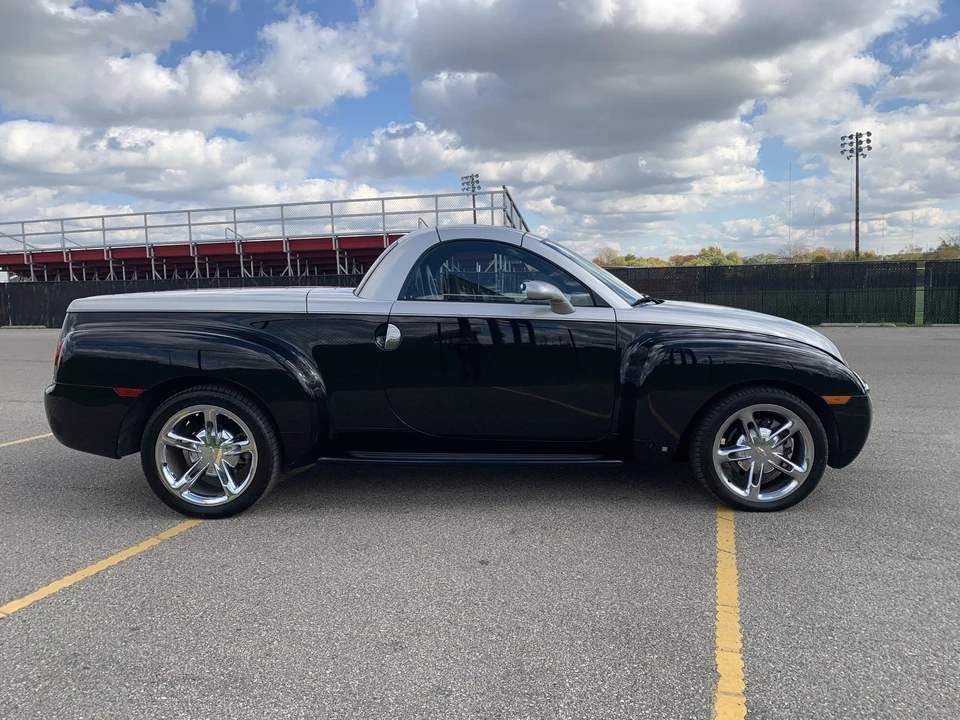 2006 Chevrolet SSR - Image 17 of 31