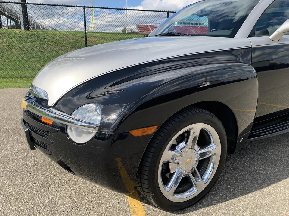 2006 Chevrolet SSR - Image 22 of 31
