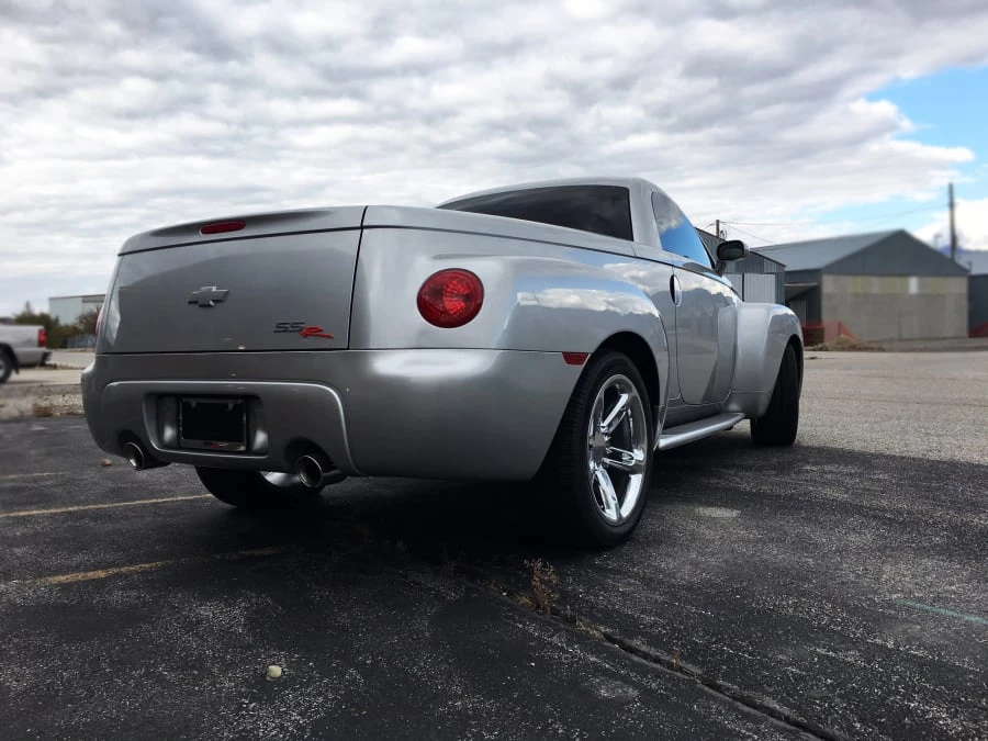 2006 Chevrolet SSR - Image 11 of 12