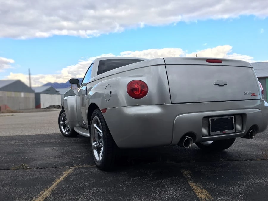 2006 Chevrolet SSR - Image 2 of 12