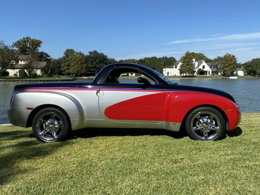 2006 Chevrolet SSR - Image 6 of 17