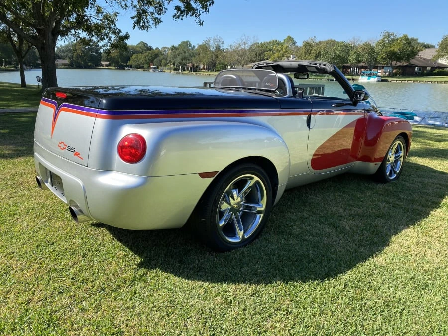 2006 Chevrolet SSR - Image 9 of 17