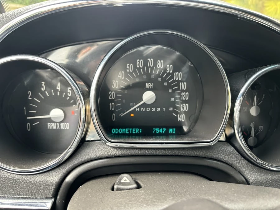 2006 Chevrolet SSR - Image 9 of 13