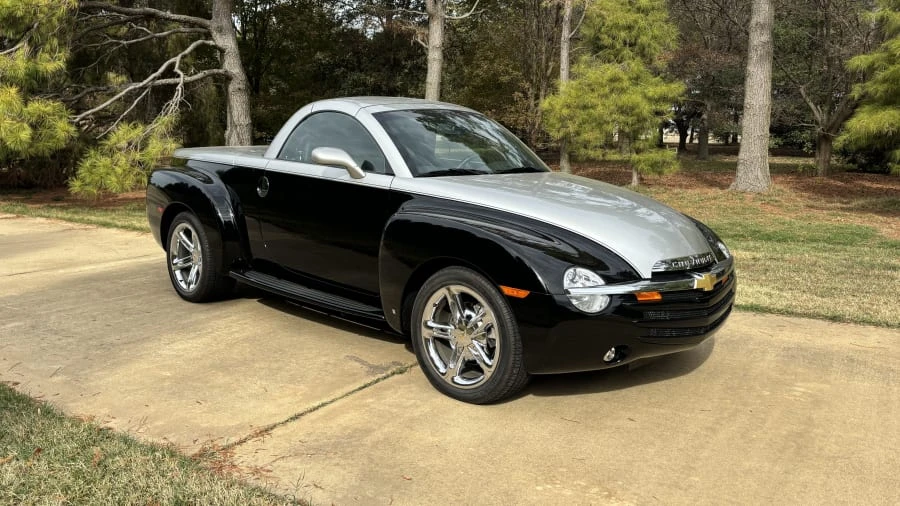 2006 Chevrolet SSR - Image 8 of 22