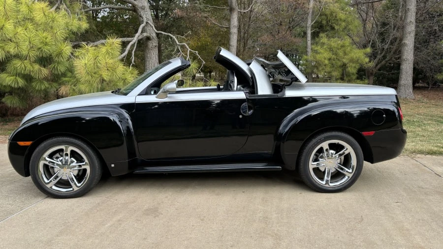 2006 Chevrolet SSR - Image 7 of 22